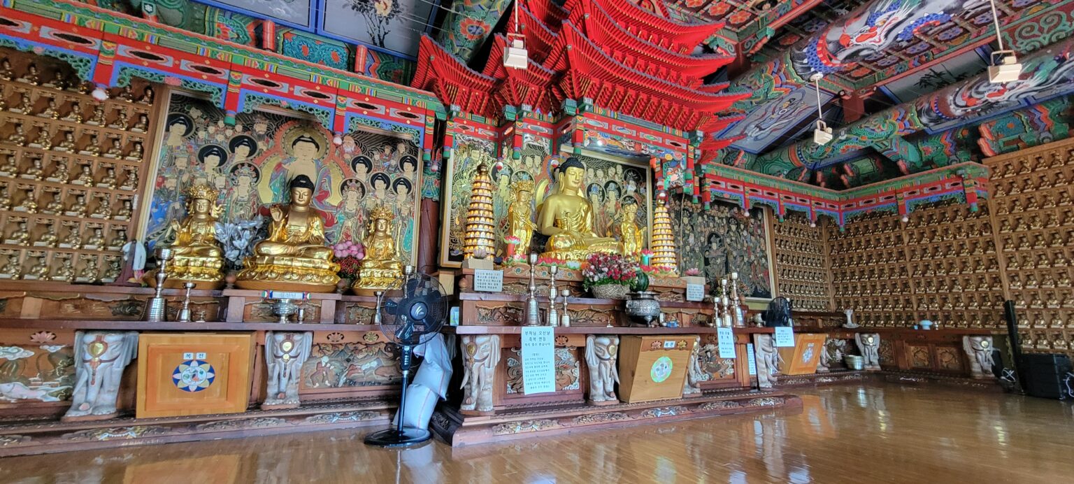 Hidden Gems – 한국불교태고종 황룡사 – Buddhist temple in Gwangmyeong